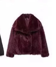 An impressive Synthetic Fur coat for Ladies